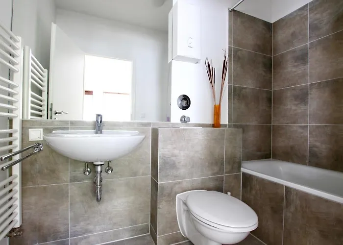 Arthouse Im Pantaleonsviertel Colonia