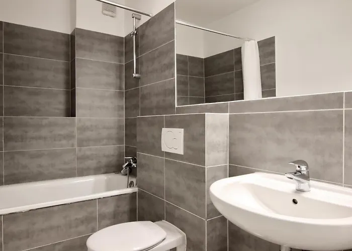 Arthouse Im Pantaleonsviertel Keulen